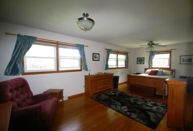 5247 W Netherwood Rd, Oregon, WI 53575 - photo 6