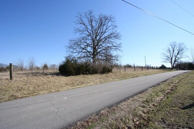 1294 Gastineau Rd, Versailles, KY 40383 - photo 2