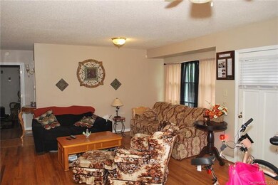 305 W Bell St, Statesville, NC 28677 - photo 2