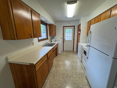 1906 E Maxwell Ln, Bloomington, IN 47401 - photo 6