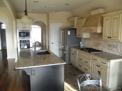 2623 N 17th St, Broken Arrow, OK 74012 - photo 3