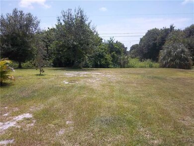 Yard/Garden. OVERSIZED LOT