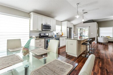 1511 Little Brook Ln, Brandon, FL 33511 - photo 5