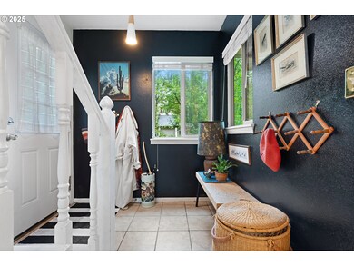 2775 NW Upshur St unit D, Portland, OR 97210 - photo 3