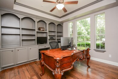 27707 Erie Cove Ct, Spring, TX 77386 - photo 7