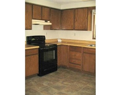 490 Bemis Rd unit B, Warren, MA 01083 - photo 3