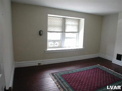 27 N Franklin St, Allentown, PA 18102 - photo 4