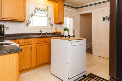 7 Cedar St, Saint Albans, VT 05478 - photo 6