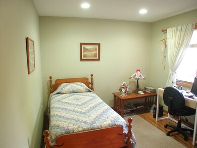 2154 Creekside Dr SW unit 67, Byron Center, MI 49315 - photo 5