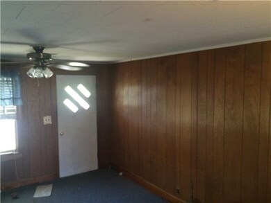 306 Noblitt St, Shelbyville, TN 37160 - photo 2