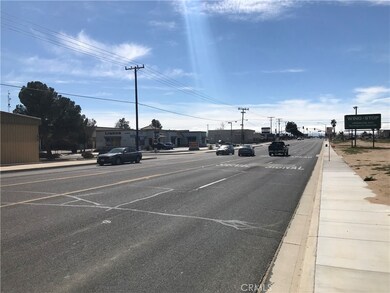 15283 Cholame Rd, Victorville, CA 92392 - photo 7