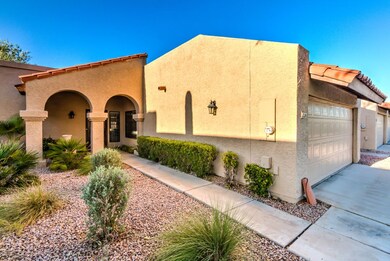 730 W Summit Pl-6