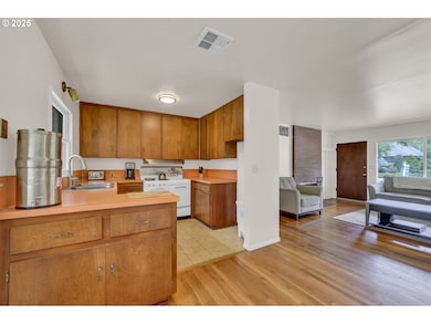 Kitchen/Living Room