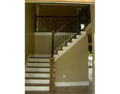 6 Steele St, Stoneham, MA 02180 - photo 3