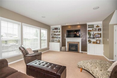 12284 Enmore Park, Fishers, IN 46037 - photo 6