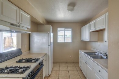 Kitchen (1)-SMALL