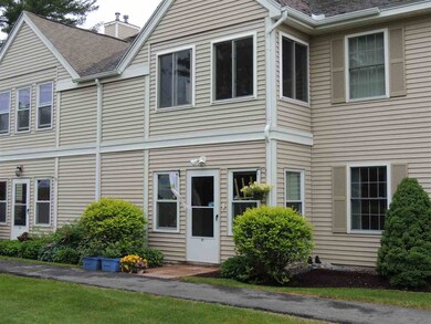 491 Mammoth Rd unit 21, Londonderry, NH 03053 - photo 4