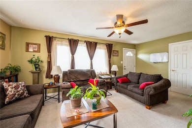 424 31st St SW, Cedar Rapids, IA 52404 - photo 4