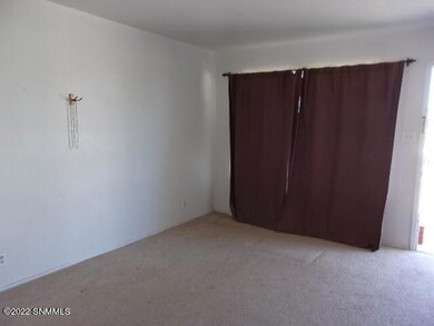 410 Ridgecrest Dr, Alamogordo, NM 88310 - photo 4