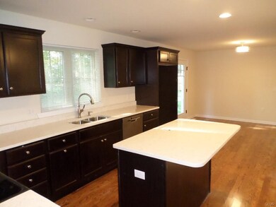 127 Hillcrest Dr S, Macungie, PA 18062 - photo 5