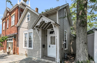 55 W Front St Keyport NJ 07735-large-032