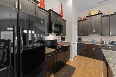 1033 Chadsey Lake Dr unit B, Calabash, NC 28467 - photo 5