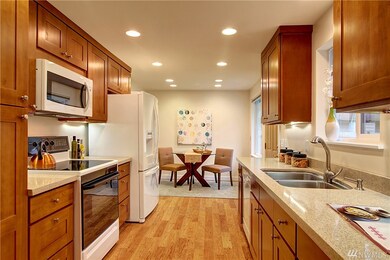 8512 Maple Ln, Edmonds, WA 98026 - photo 5