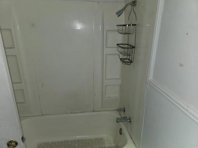 3300 Daffodil St, Pine Bluff, AR 71603 - photo 7