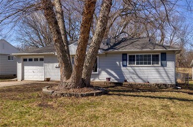 6106 SW 15th St, Des Moines, IA 50315 - photo 4
