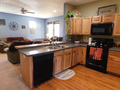 Kitchen/Living Room