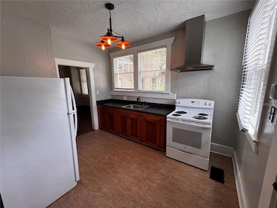 210 W Wisconsin Ave unit A, Deland, FL 32720 - photo 4