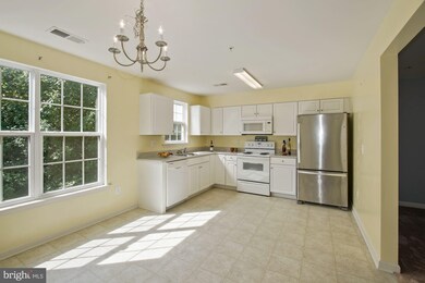 22941 Meadow Mist Rd unit 3302, Germantown, MD 20876 - photo 2