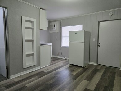 12840 Seminole Blvd unit 8A, Largo, FL 33778 - photo 3