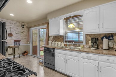 4164 Janet Dr, Dorr, MI 49323 - photo 3