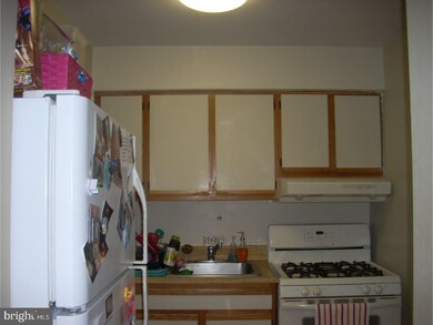 54 Garden View Terrace unit 22, East Windsor, NJ 08520 - photo 2
