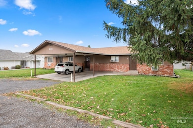 835 Stewart Ave, Lewiston, ID 83501 - photo 2