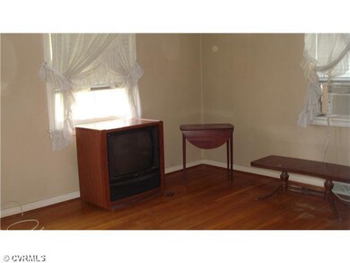 Living Room - Wood floors,