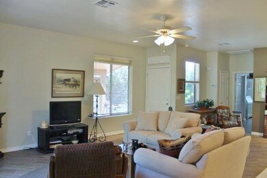 Living Room (2)