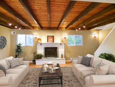 305 Washington Dr, Hawley, PA 18428 - photo 3