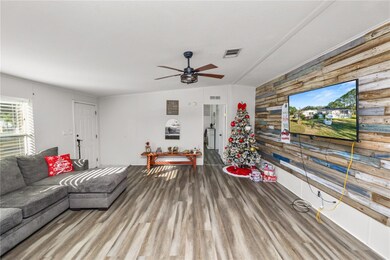 11516 Tuten Loop, Lithia, FL 33547 - photo 5