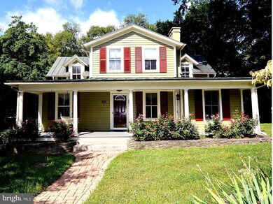 111 N 18th St, Purcellville, VA 20132 - photo 2