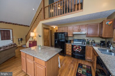 296 Silvercreek Ln, Berkeley Springs, WV 25411 - photo 7