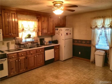 13x16 large eat-in Kitchen offers ample beautiful 