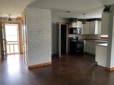 1577 County Road 4757, Boyd, TX 76023 - photo 3