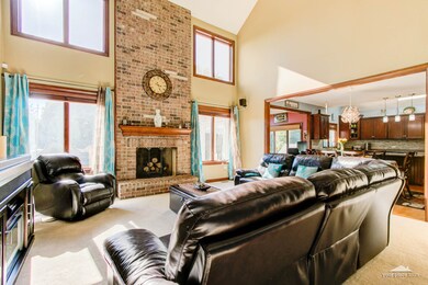 325 White Pines Ln, Oswego, IL 60543 - photo 6