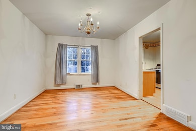 1602 Glen Keith Blvd, Towson, MD 21286 - photo 7