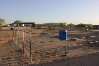 Corral-Shade