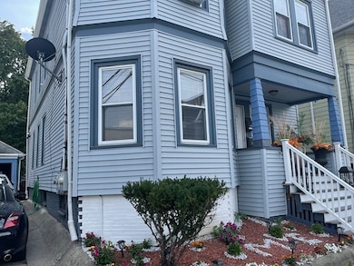 27 Union St unit 1, Everett, MA 02149 - photo 3