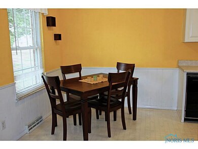 4711 Edgemont Rd, Toledo, OH 43611 - photo 5