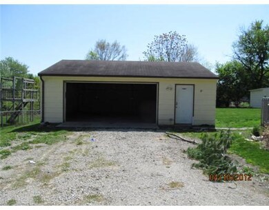 Parking Lot/Garage.
